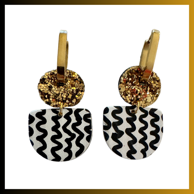Dainty Hoops - Black Zig Zag